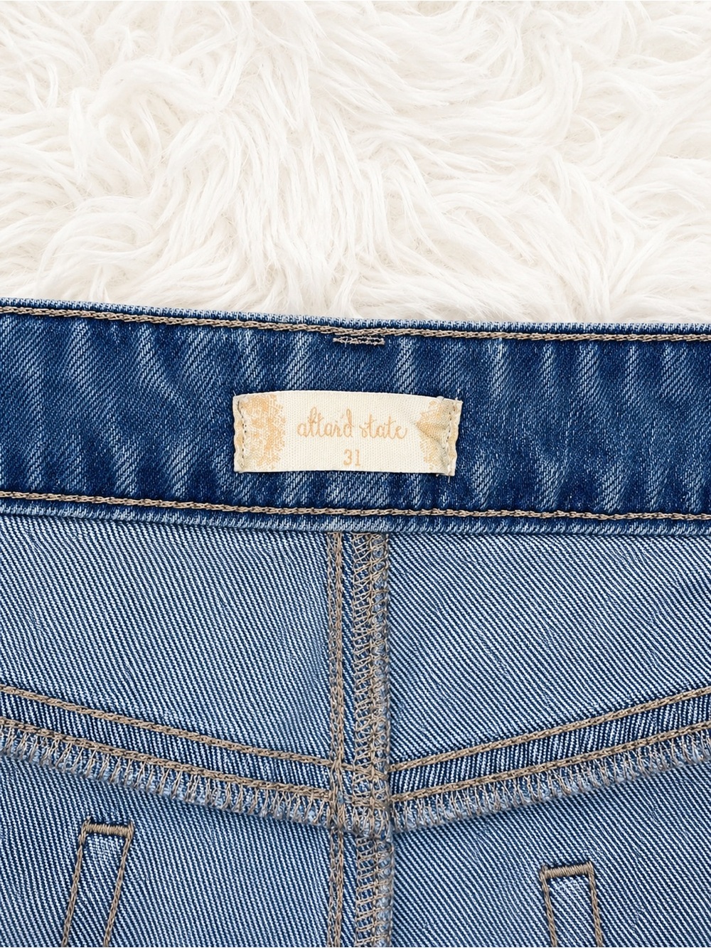 Altar’d State Distressed Denim Shorts Size 31 High Rise Light Wash Frayed - Picture 2 of 4